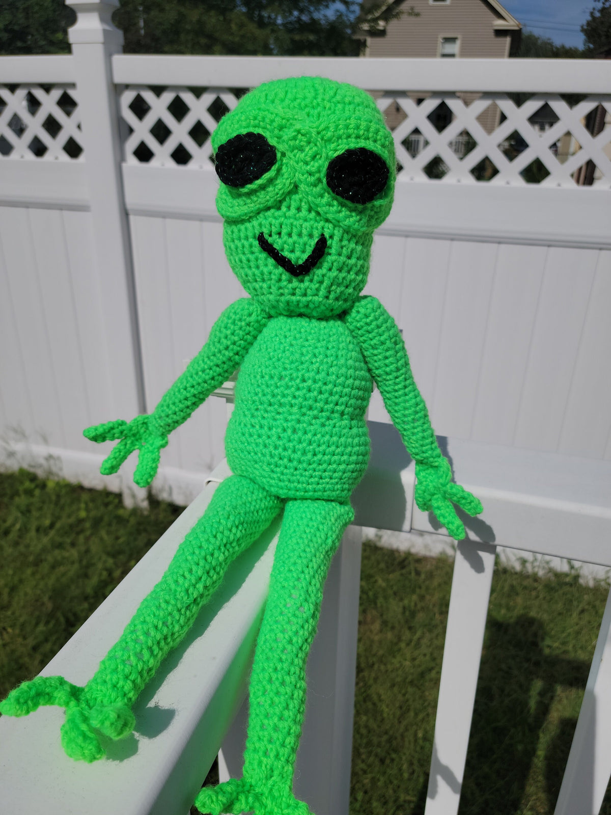 Crochet alien amigurumi. many colors!